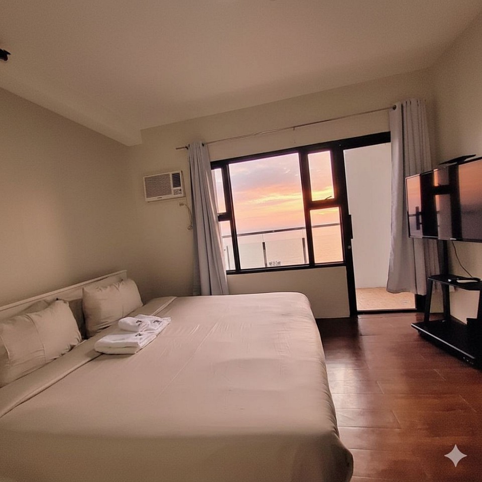 Superior King Balcony 4 People